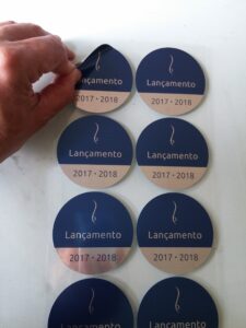 20170207 103342 C3 Criação Visual Soluções em impressão digital: desde sinalizações de segurança até etiquetas e adesivos decorativos.